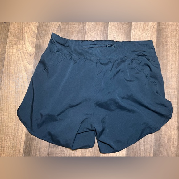 Nike Shorts in Black - Picture 2 of 2